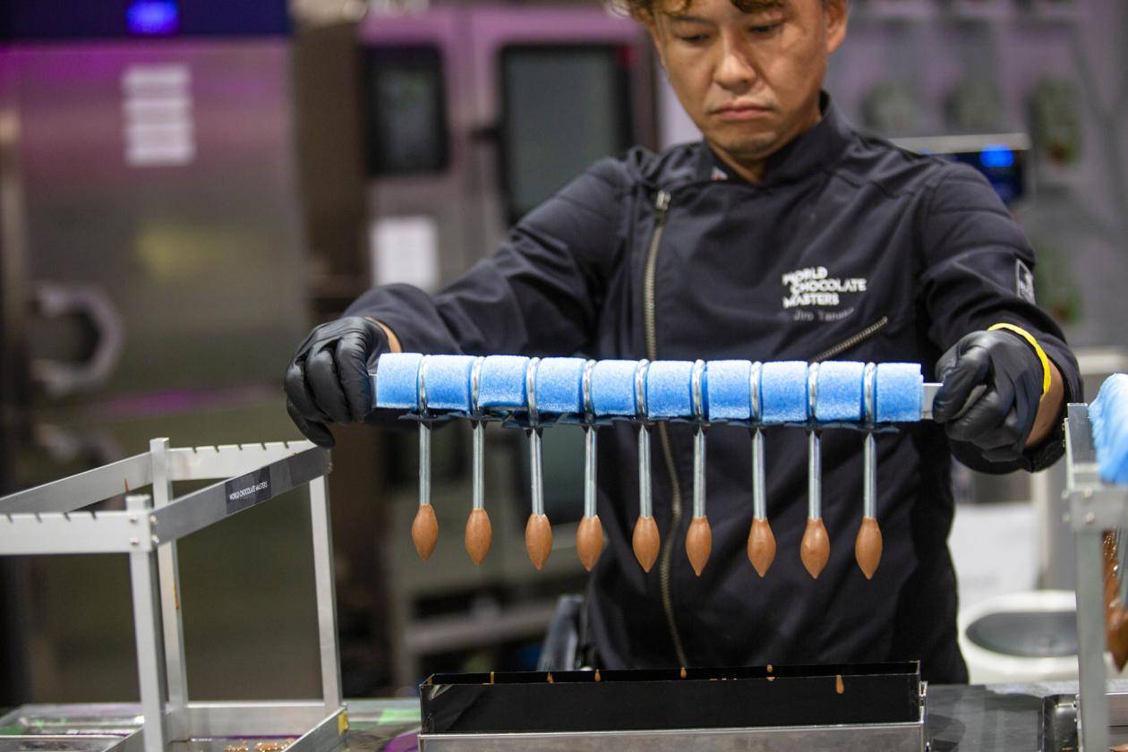 WCM - Bonbon dipping 